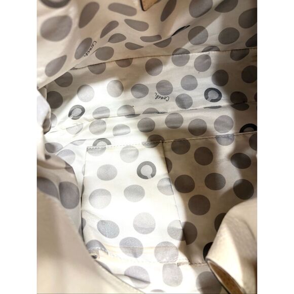 COACH - 🎉HP🎉 “Julia" Cream Pebbled Leather Hobo Ergo Bag - Retired - Picture 3 of 14